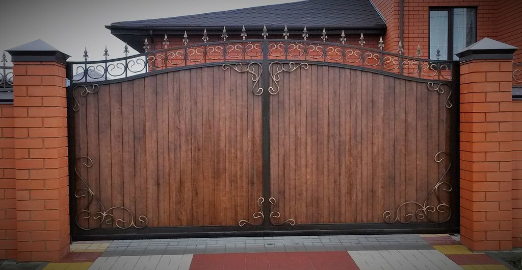 Купить простые ворота для дома: советы по выбору, установке и уходу в Братске от 32528 руб | ВоротМастер-Брт